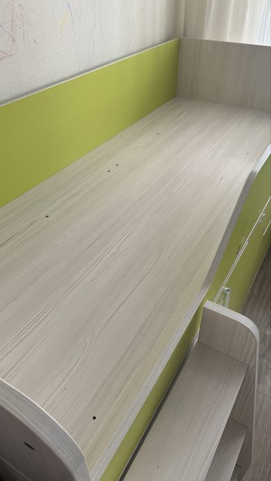 Продам кровать чердак