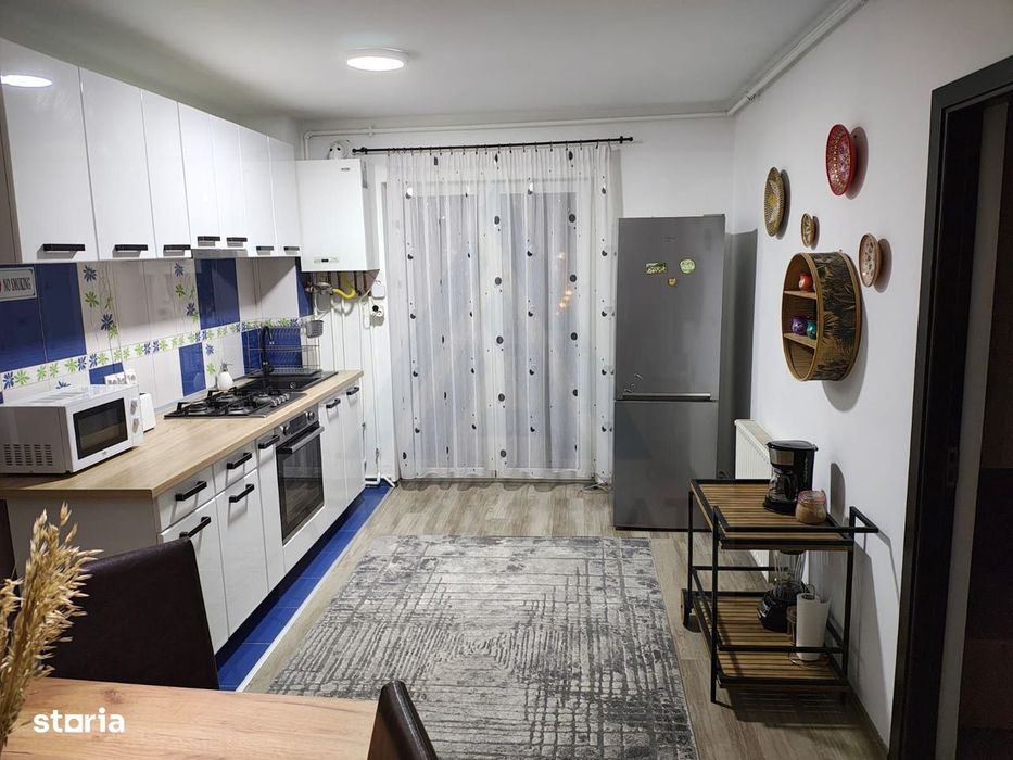 Apartament 3 camere 73 mp bucatarie generoasa lift pivnita Vasile Aron