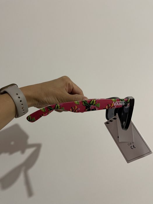 Очки солнечные продам