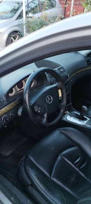 MERCEDES-BENZ E-Class 2004 — imagine 3