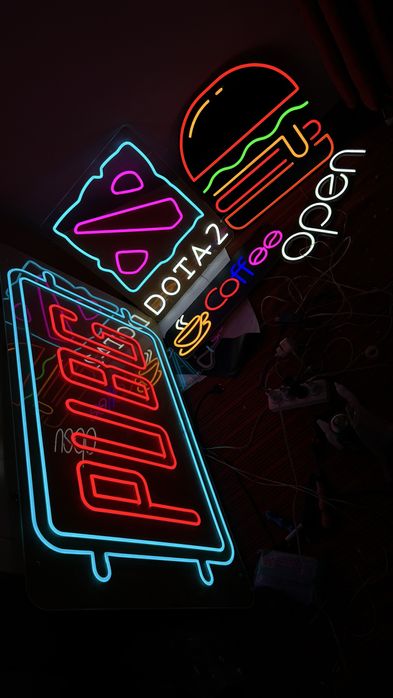 Neon reklama premium sifatda