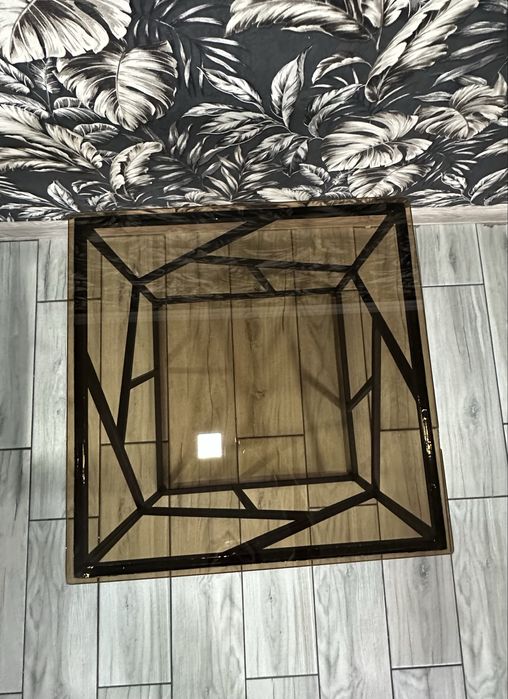 Журнальный столик