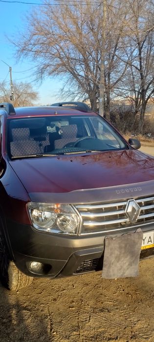 Продам машину Рено Дастер