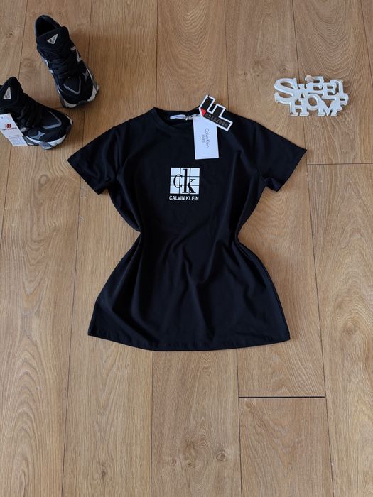 Страхотен ежедневен тишърт C K