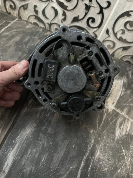 Продам запчасти на Мерседес