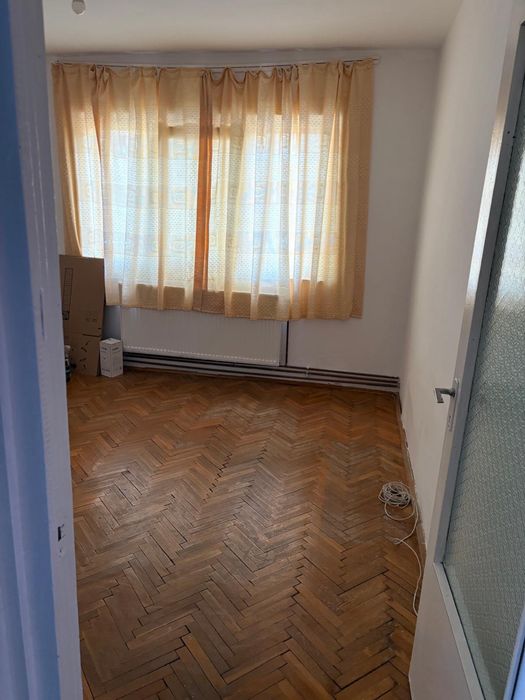 Apartament de inchiriat