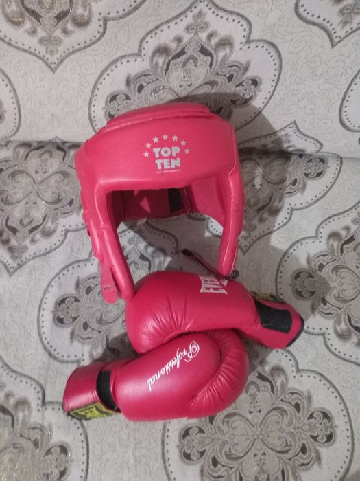 Продам.боксер.перчатки.в