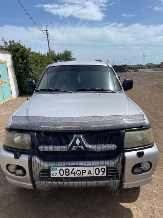 Машина хорошем состоянии.Газ бензин . объём 3.2002г.в.