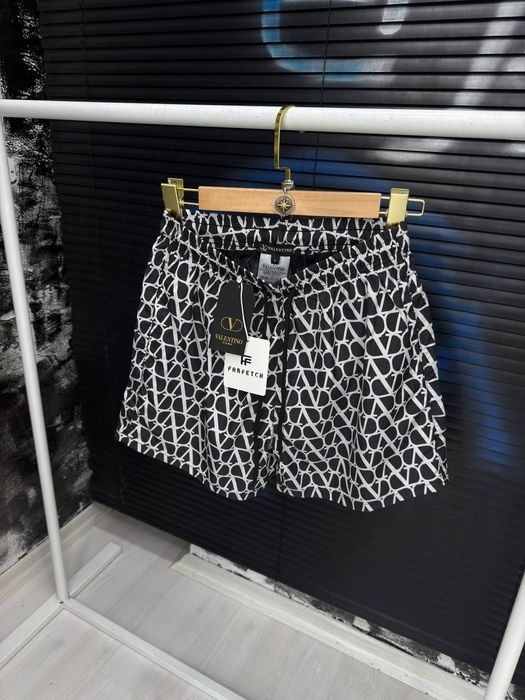 Мъжки бански различни модели