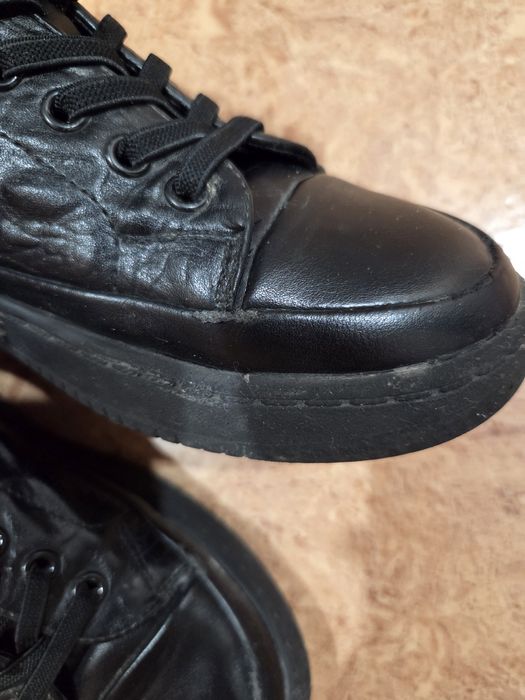 Продам классическую обувь для мальчика