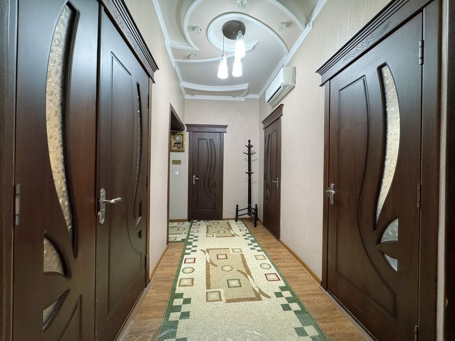 Сдам 3-комн. квартиру, центр, возле Центрбанка