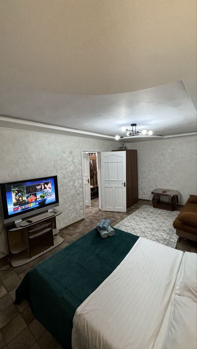 Пр часам 2000,1ком в центре