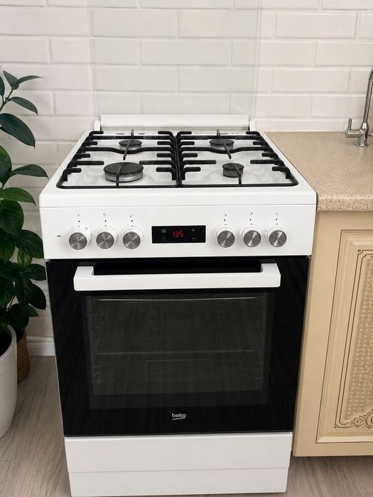 Продам газовку Beko