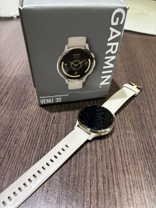 Garmin Venu 3S Smartwatch