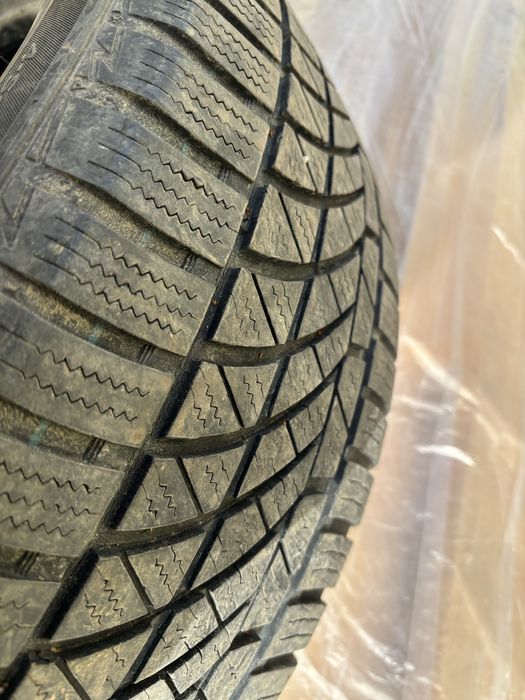 Гуми 215/55/18 hankook