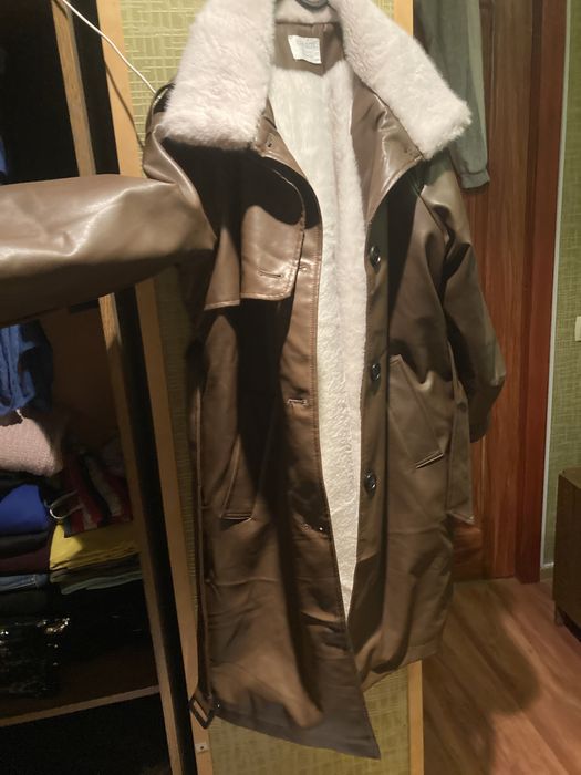 Новый кожный плащевой