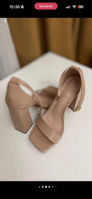 Летние босоножки вечерние