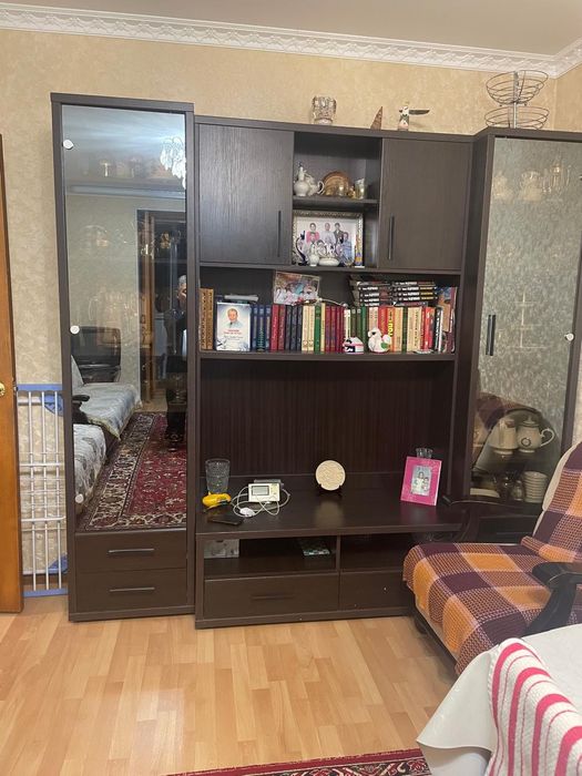 Продам стенку в хорошем состоянии