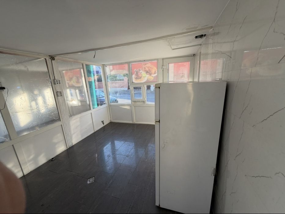 Spatiu comercial de inchiriat -Arad ,zona Alfa langa Penny