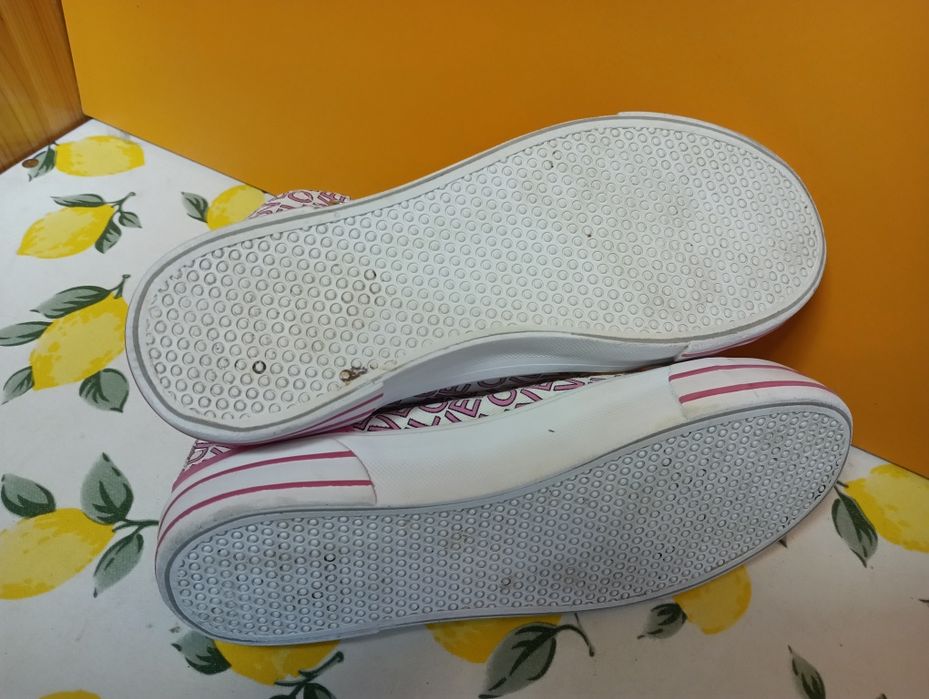 Кецове Love N 36 - 23 лв