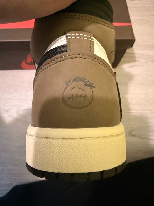 Air jordan 1 High "Travis Scott"