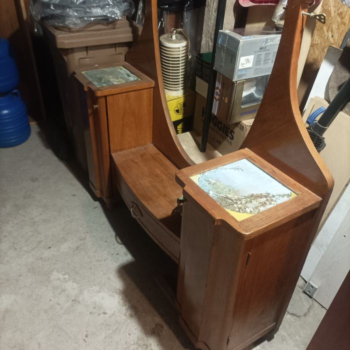 Mobilier de colectie