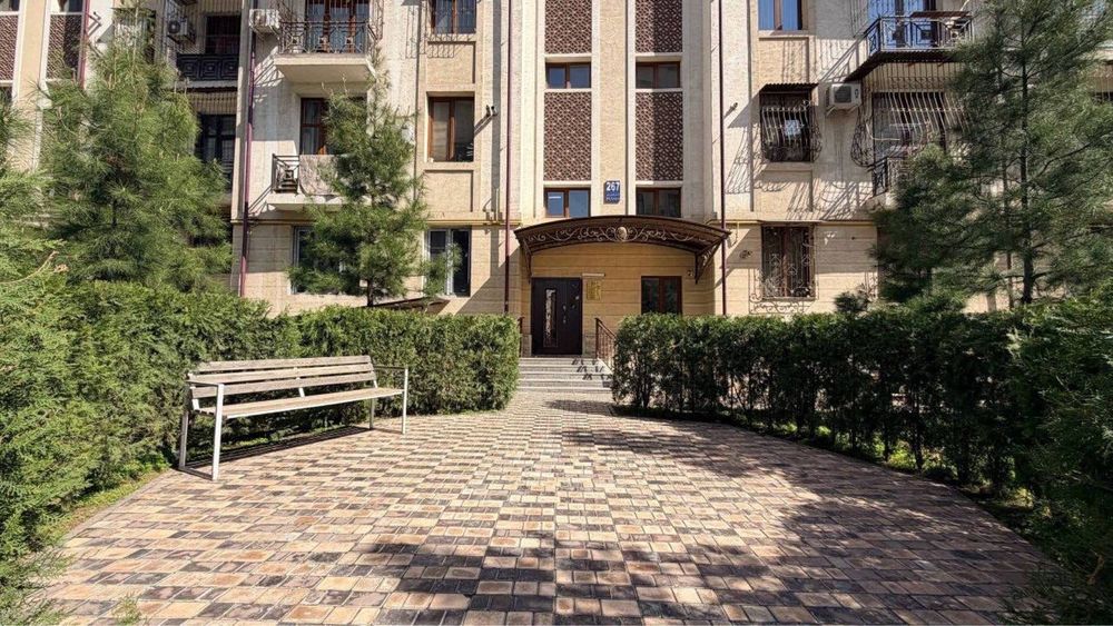 4-х комнатная в ЖК Real House паркенский