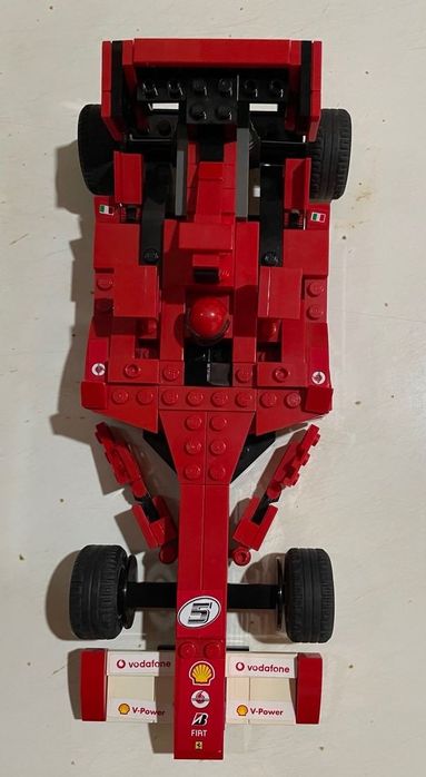 LEGO Racers: Ferrari 248 F1 1:24 (8142) LEGO 
Pull-Back Motor Vodafone