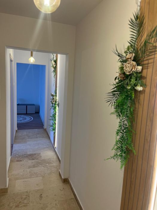 Apartament 3 camere de închiriat zona centrală