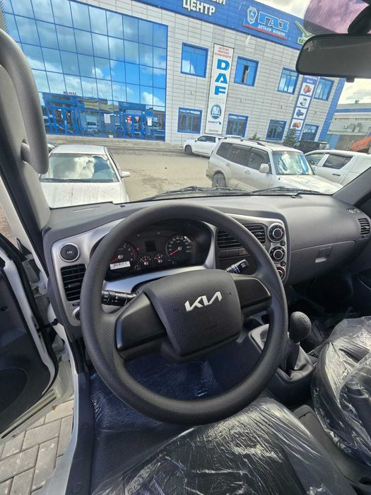 Продам KIA K 4000