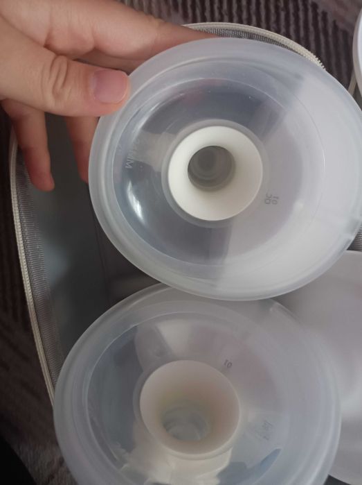 Momcozy M5 електрическа помпа за кърма hands free двойна