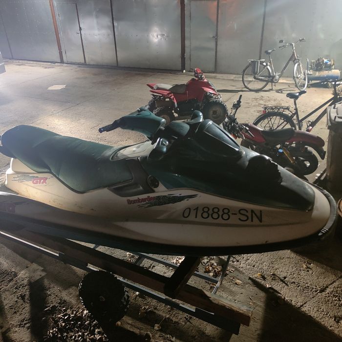 Sea-Doo bombardier GTX 1999 schimb cu auto