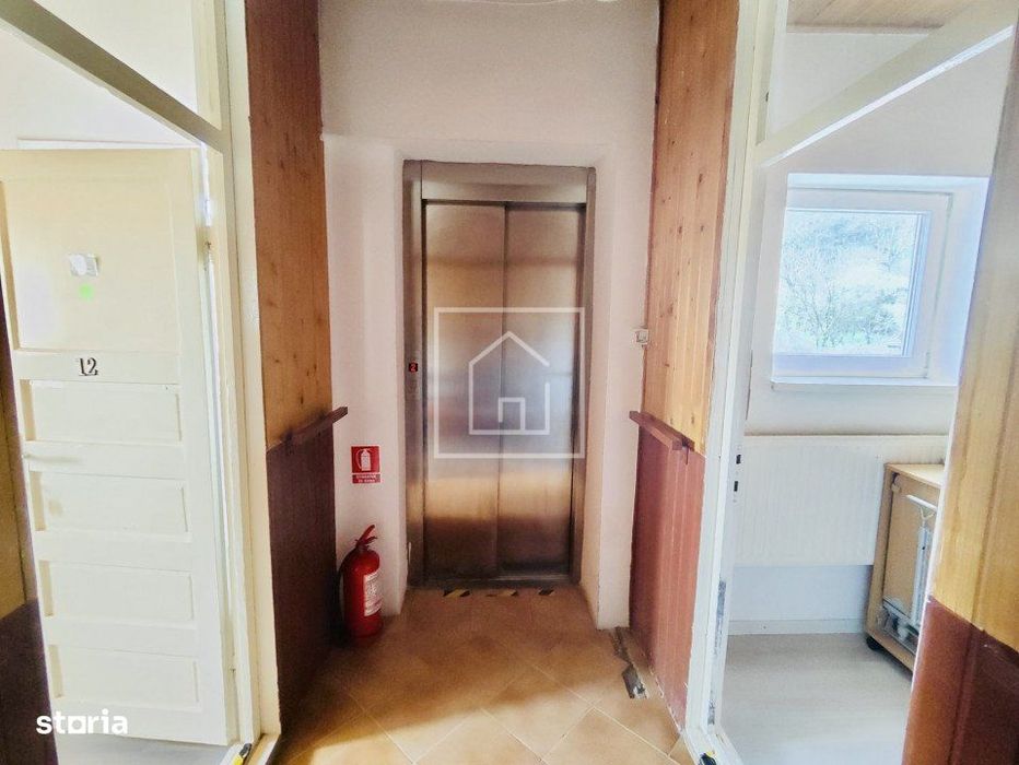 Afacere la cheie: Camin batrani 1143mp, Jacuzzi, Sauna, 0% Comision