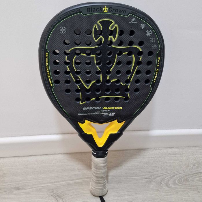 Vand Black Crown Special Invictus (2025), stare ca noua