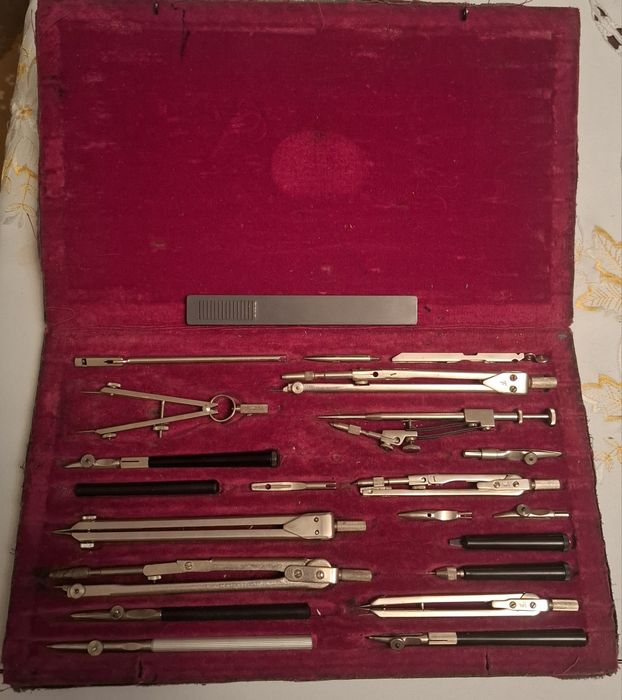 Готовальня. У24-П.