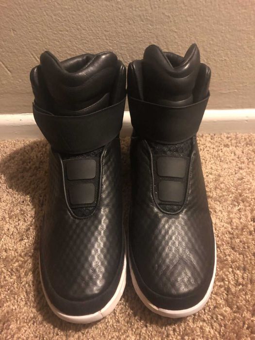 Nike Swoosh Hunter размер UK 7 - 41