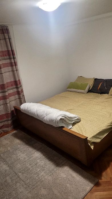 Apartament de inchiriat