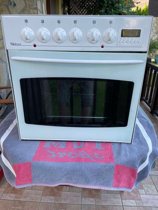 Продавам фурна и котлон