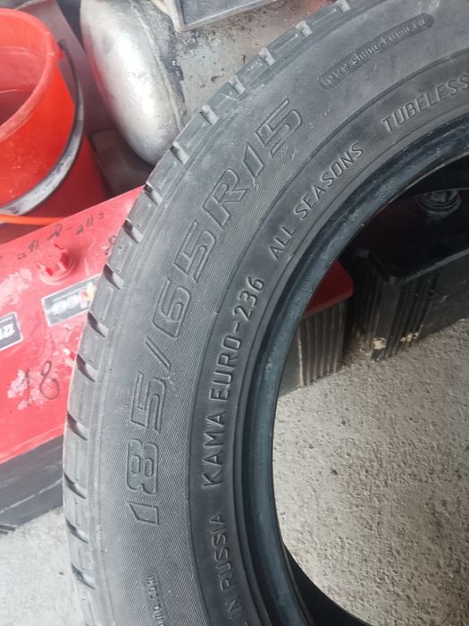 Продам 2 баллона летних