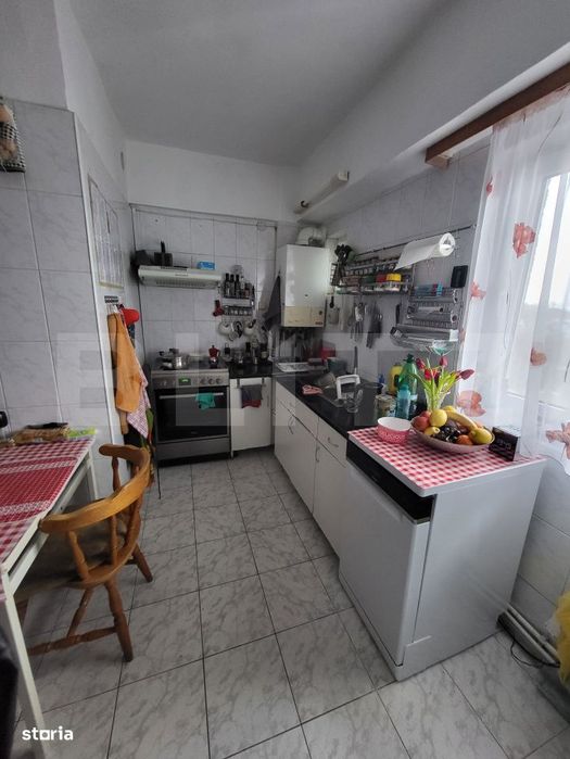 Apartament cu 3 camere, 73 mp, zona centrala
