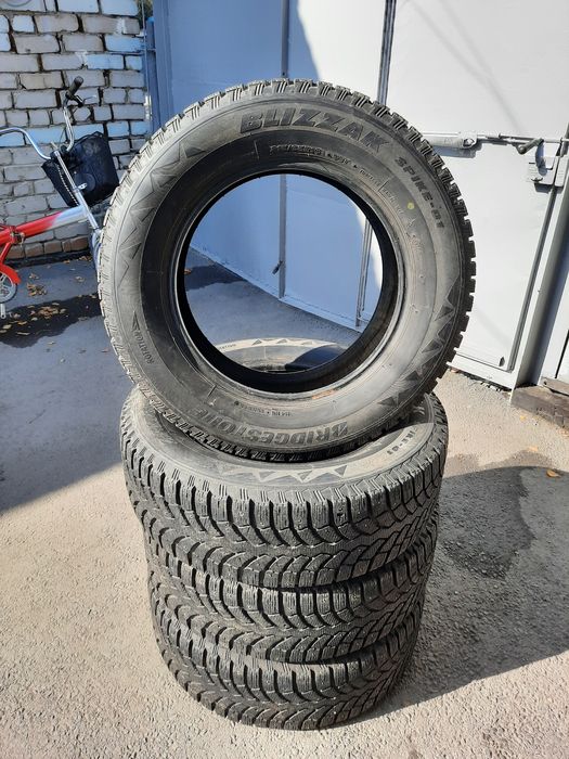 Шины на кроссовер 16 бриджстоун