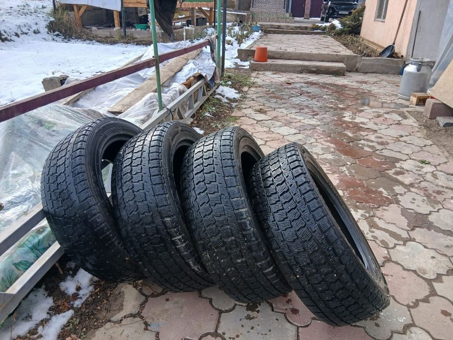 Продам зимние шины
