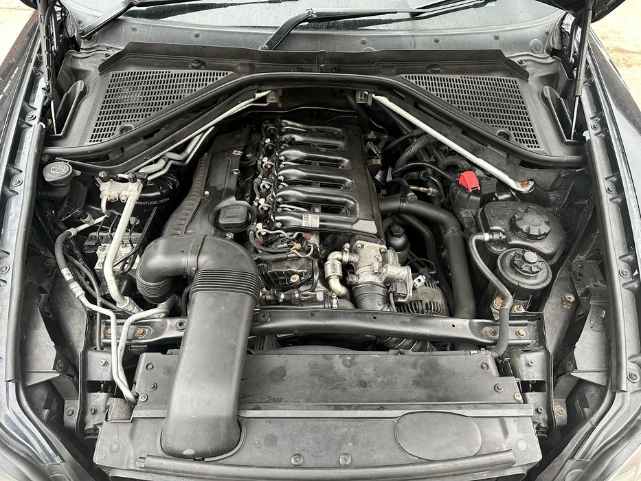 Бмв х5 е70 3.0д 235к М пакет на части!