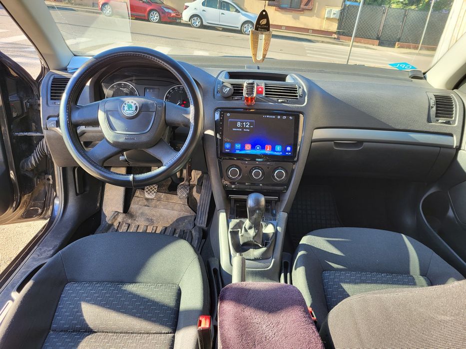 SKODA Octavia 2012 — imagine 2