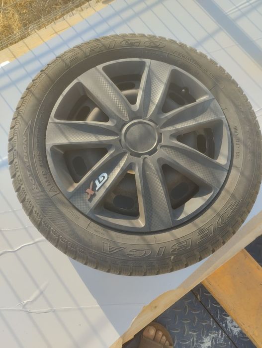Зимни гуми 205/55 R16,със стоманени джанти