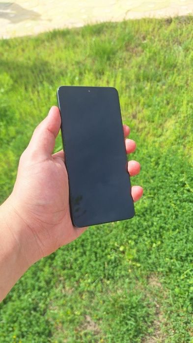 Poco X7 Pro 12/256 sotiladi