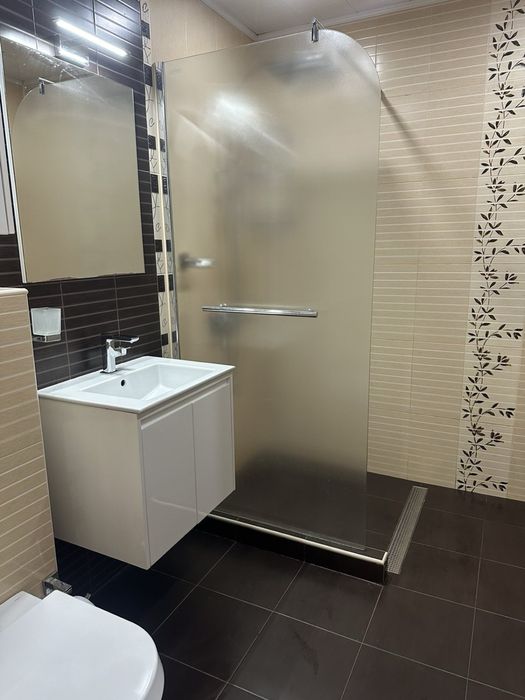 Дава се под наем Тристаен апартамент в София, Дружба 2 - 82 кв.м за 800 € - Снимка #16