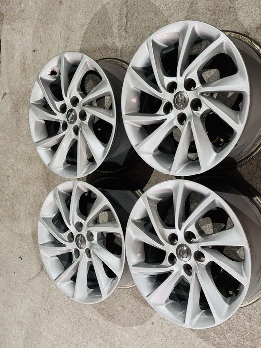 4бр ал Opel Astra J 16цола оригинални с датчици