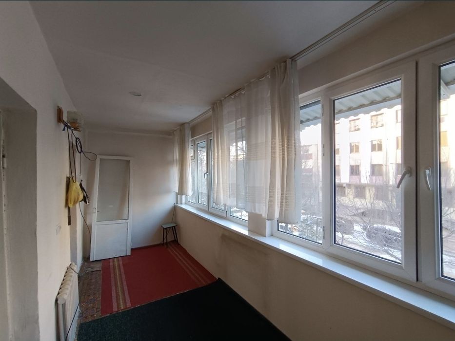 3 комнатная 3 этаж Париж