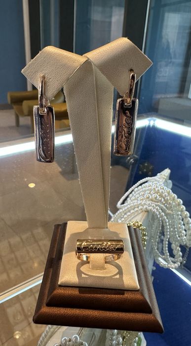 Продаю стильный комплекы:серьги + кольцо